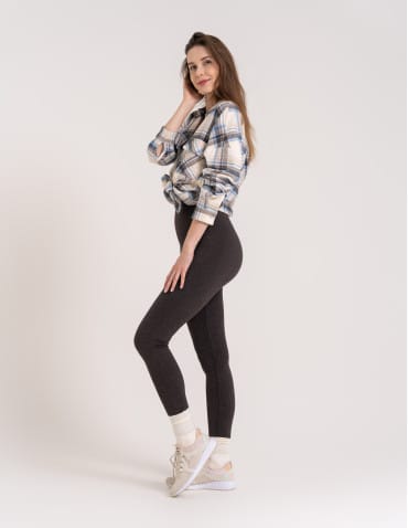 Legginsy ocieplane - Damskie legginsy modelujące z wysokim stanem i wiskozą w prążek BRĄZOWY - produkt 4