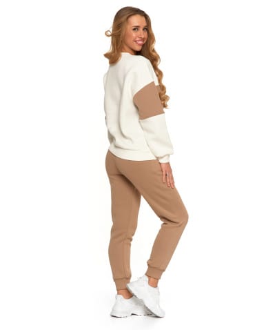 Bluzy damskie - Damska bluza luźna ocieplana z napisem BEŻOWY - produkt 2
