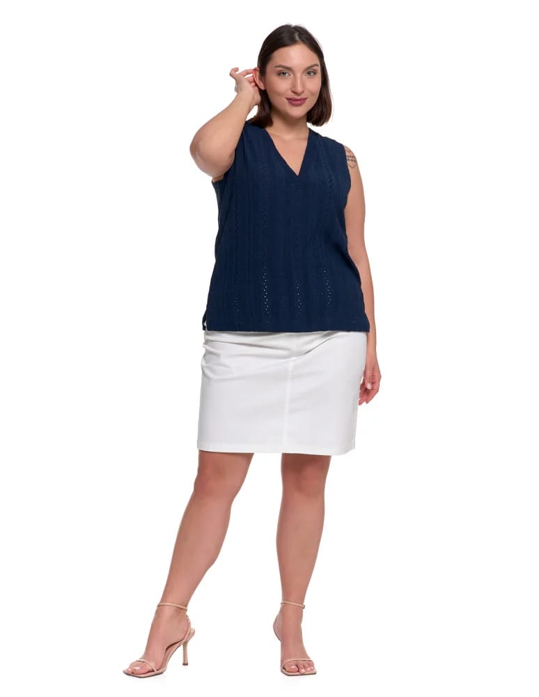 Bluzki i koszule - Ażurowa bluzka damska bez rękawów z dekoltem w serek NIEBIESKI - produkt moraj.pl 9