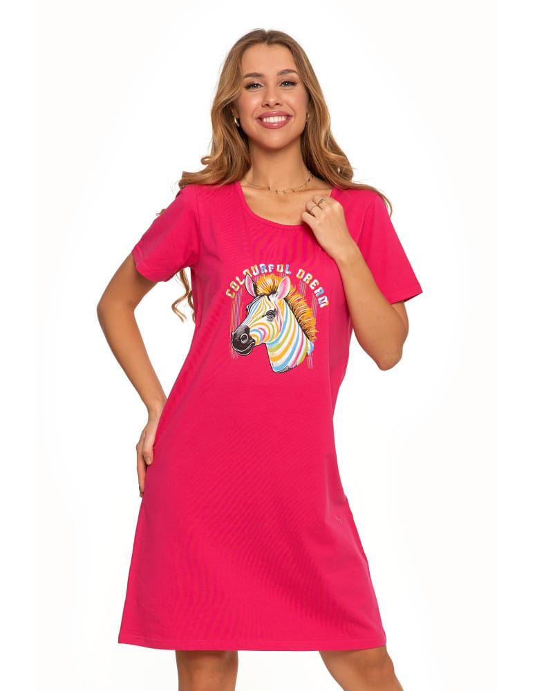 Koszule nocne - Koszula nocna damska z krótkim rękawem Plus Size z nadrukiem FUKSJA - produkt moraj.pl 1