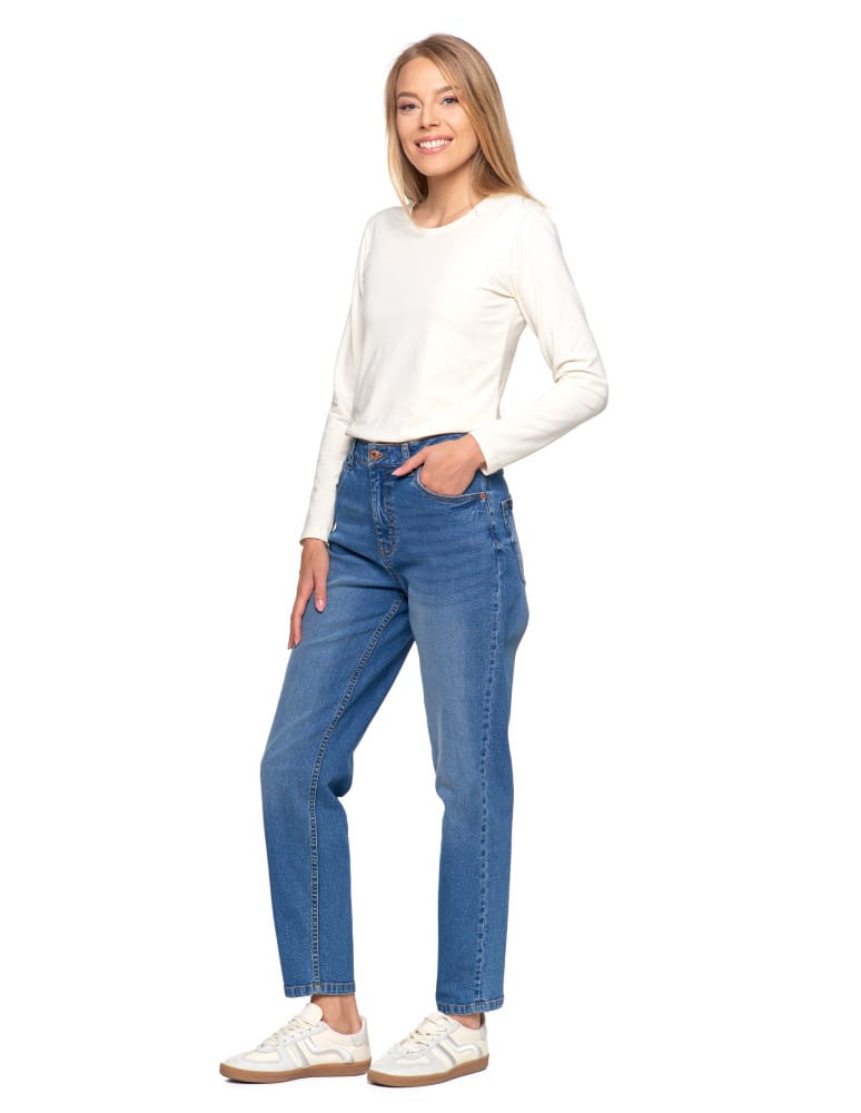 Jeansy - Damskie spodnie jeansowe mom fit JASNY NIEBIESKI - produkt moraj.pl 8