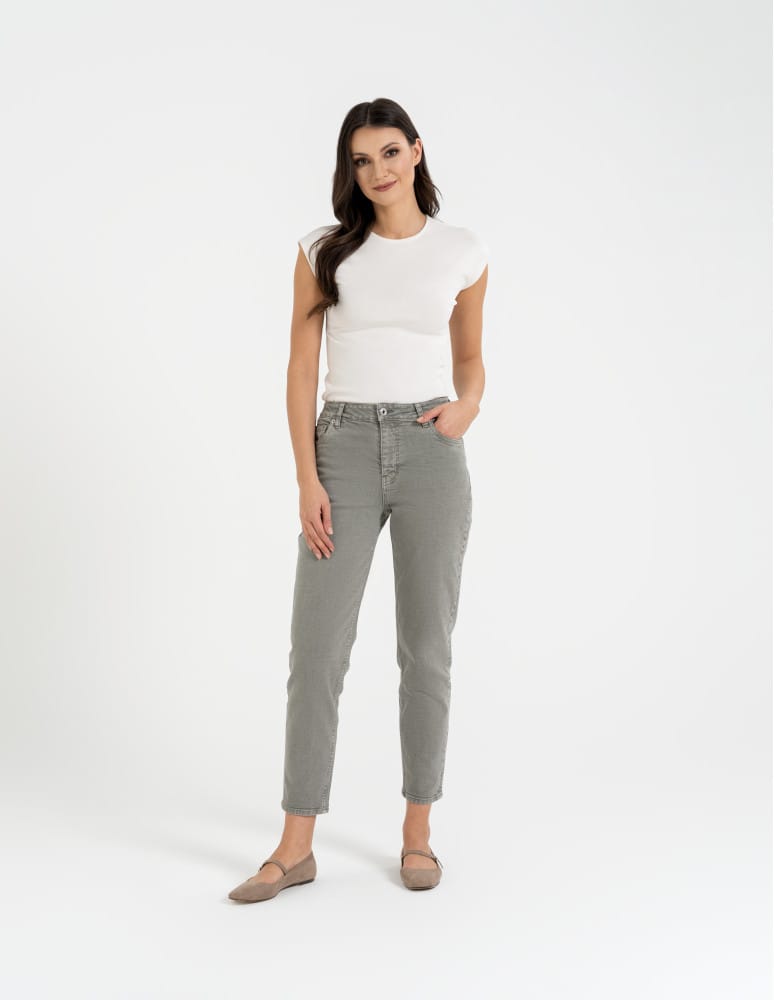 Jeansy - Damskie spodnie jeansowe mom fit JASNY ZIELONY - produkt moraj.pl 4