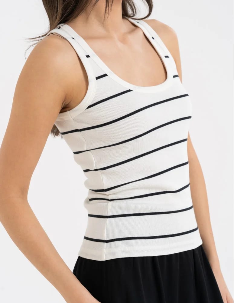 Topy na ramiączkach - Damska koszulka tank top w prążek bawełniana BIAŁY  - produkt moraj.pl 10