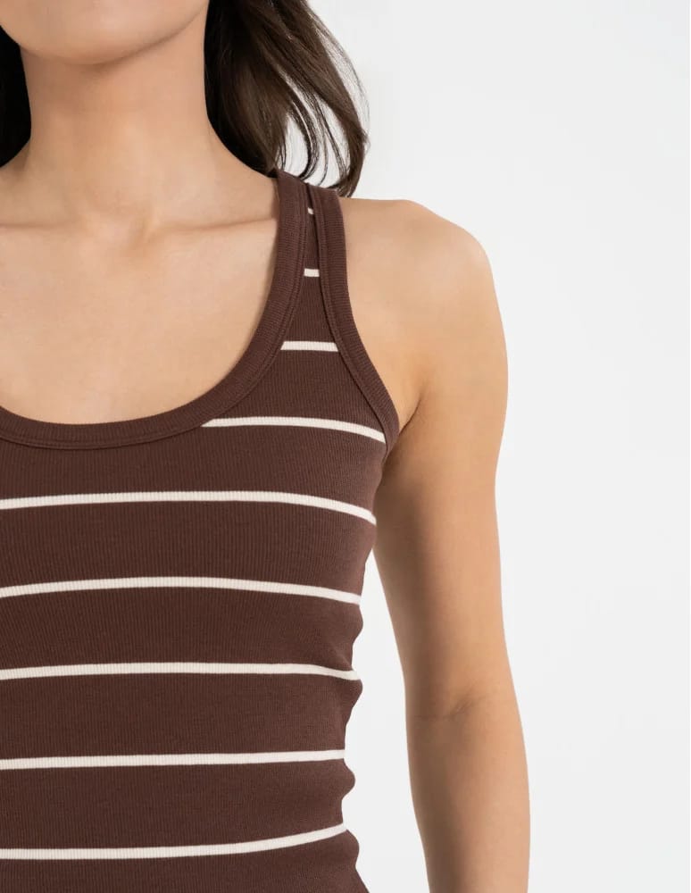 Topy na ramiączkach - Damska koszulka tank top w prążek bawełniana BRĄZOWY  - produkt moraj.pl 9