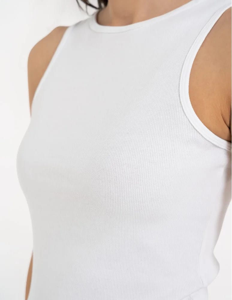 Topy na ramiączkach - Damska koszulka Tank Top w prążek BIAŁY  - produkt moraj.pl 2