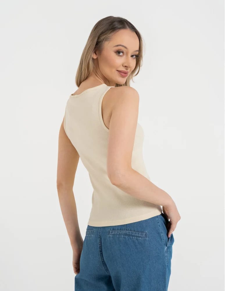 Topy na ramiączkach - Damska koszulka Tank Top w prążek BEŻOWY  - produkt moraj.pl 3