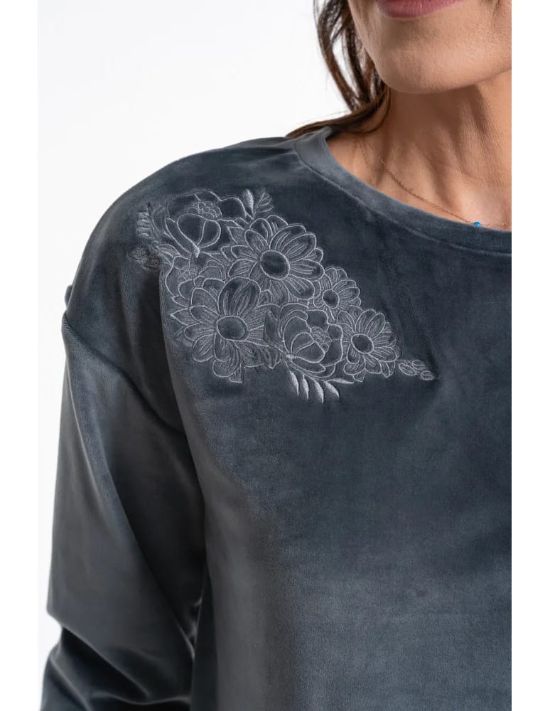 Bluzy damskie - Bluza damska welurowa bez kaptura z haftem GRAFITOWY  - produkt moraj.pl 3