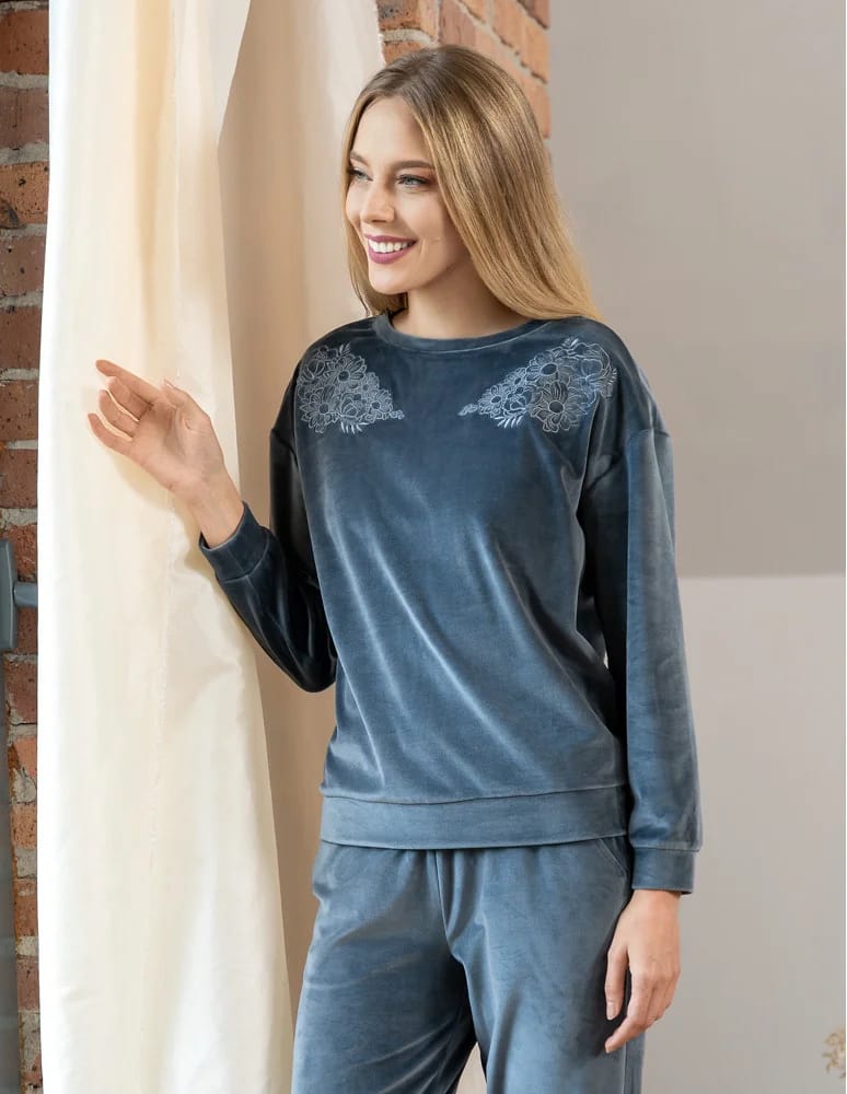 Bluzy damskie - Bluza damska welurowa bez kaptura z haftem GRAFITOWY  - produkt moraj.pl 7
