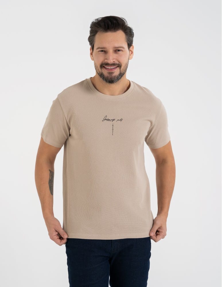 Koszulki z krótkim rękawem - T-shirt męski bawełniany o regularnym kroju z nadrukiem BEIGE - produkt moraj.pl 1