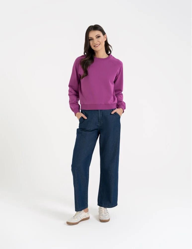 Bluzy damskie - Bluza damska dresowa bawełniana o regularnym kroju FIOLETOWY - produkt moraj.pl 5
