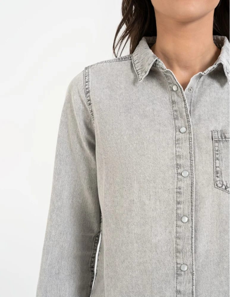 Bluzki i koszule - Koszula jeansowa damska w stylu denim SZARY  - produkt moraj.pl 8