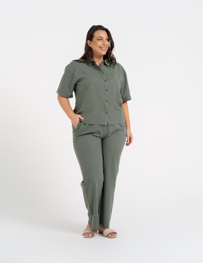 Koszule - Koszula damska casual elegancka z lnu i wiskozy i krótkim rękawem ZIELONY  - produkt moraj.pl 9