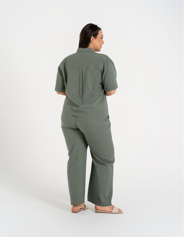 Koszule - Koszula damska casual elegancka z lnu i wiskozy i krótkim rękawem ZIELONY  - produkt moraj.pl 13