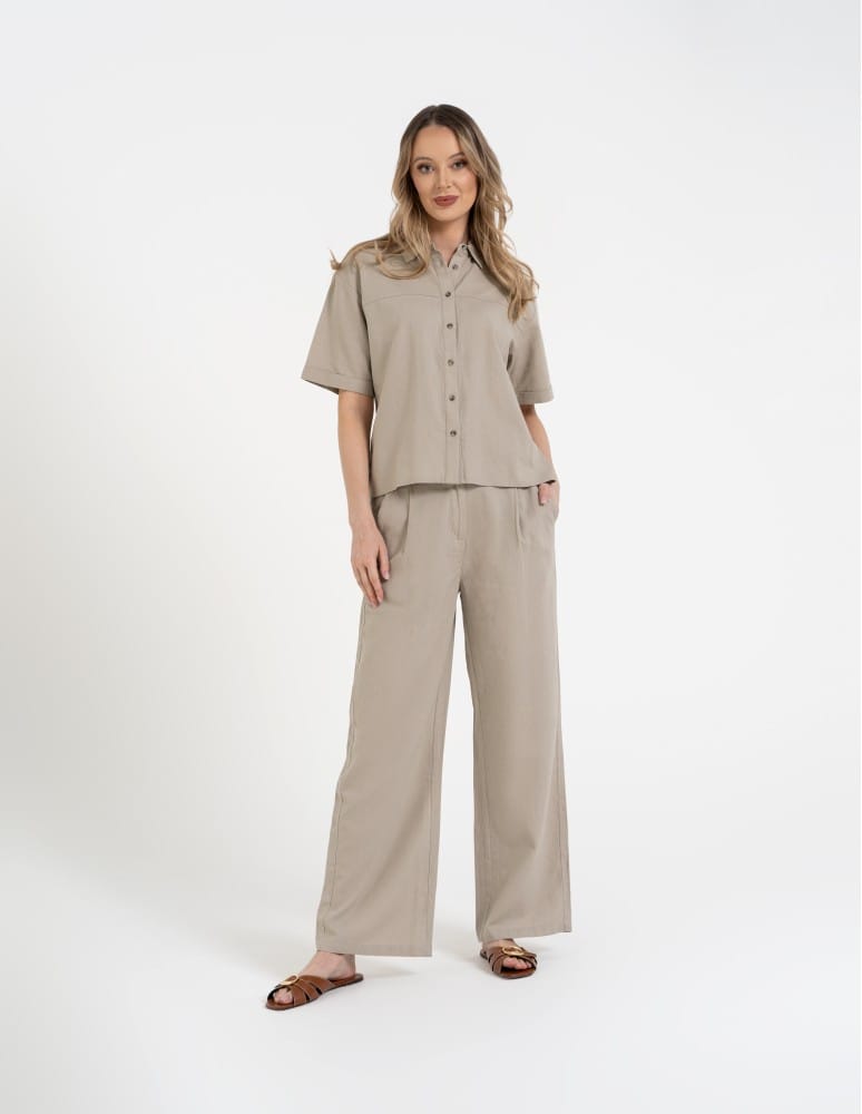 Koszule - Koszula damska casual elegancka z lnu i wiskozy i krótkim rękawem BEŻOWY  - produkt moraj.pl 13