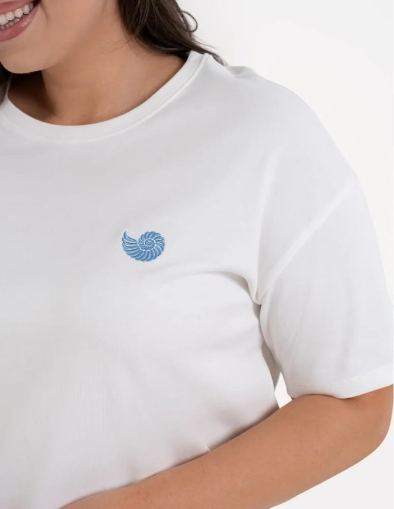 Koszulki i T-shirty - T-shirt damski luźny z haftowanym wzorem BIAŁY - produkt moraj.pl 6