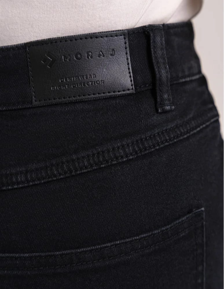 Jeansy - Damskie spodnie jeansowe mom fit CZARNY - produkt moraj.pl 7