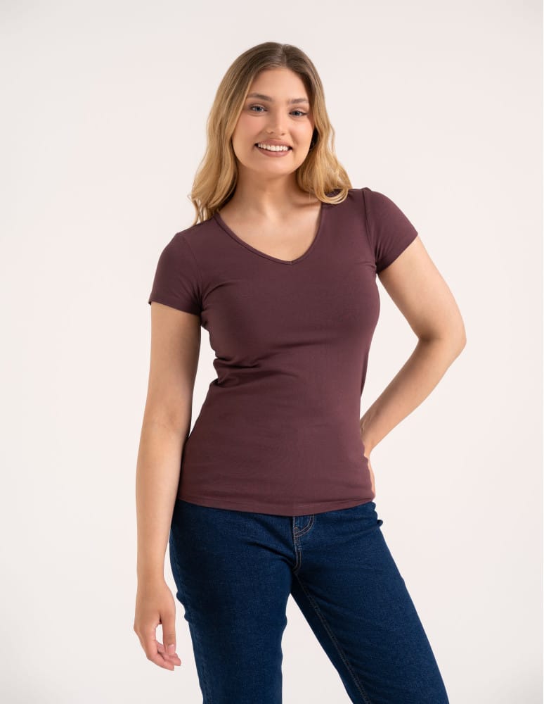 Koszulki i T-shirty - T-shirt damski bawełniany z dekoltem V BRĄZOWY - produkt moraj.pl 1