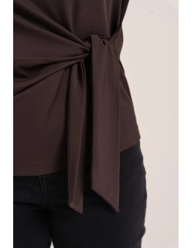 Bluzki z długim rękawem - Elegancka bluzka wiskozowa z drapowaniem szerokie rękawy BRĄZOWY  - produkt moraj.pl 10