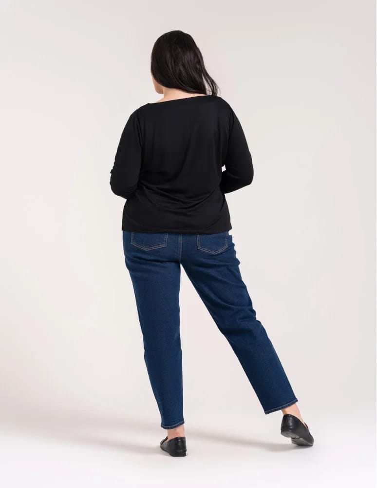 Bluzki z długim rękawem - Bluzka damska z wiskozy długi rękaw miękka w dotyku longsleeve CZARNY  - produkt moraj.pl 9