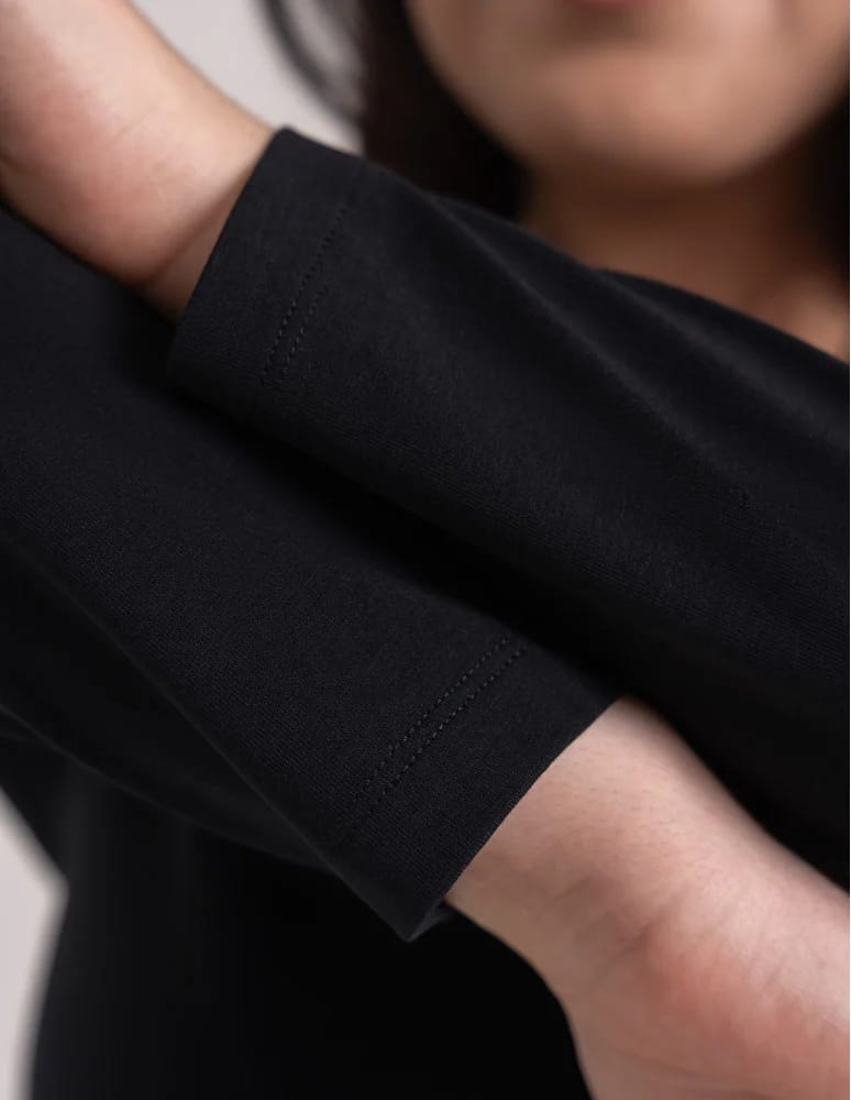 Bluzki z długim rękawem - Klasyczny longsleeve damski bawełniany Slim Fit CZARNY - produkt moraj.pl 2