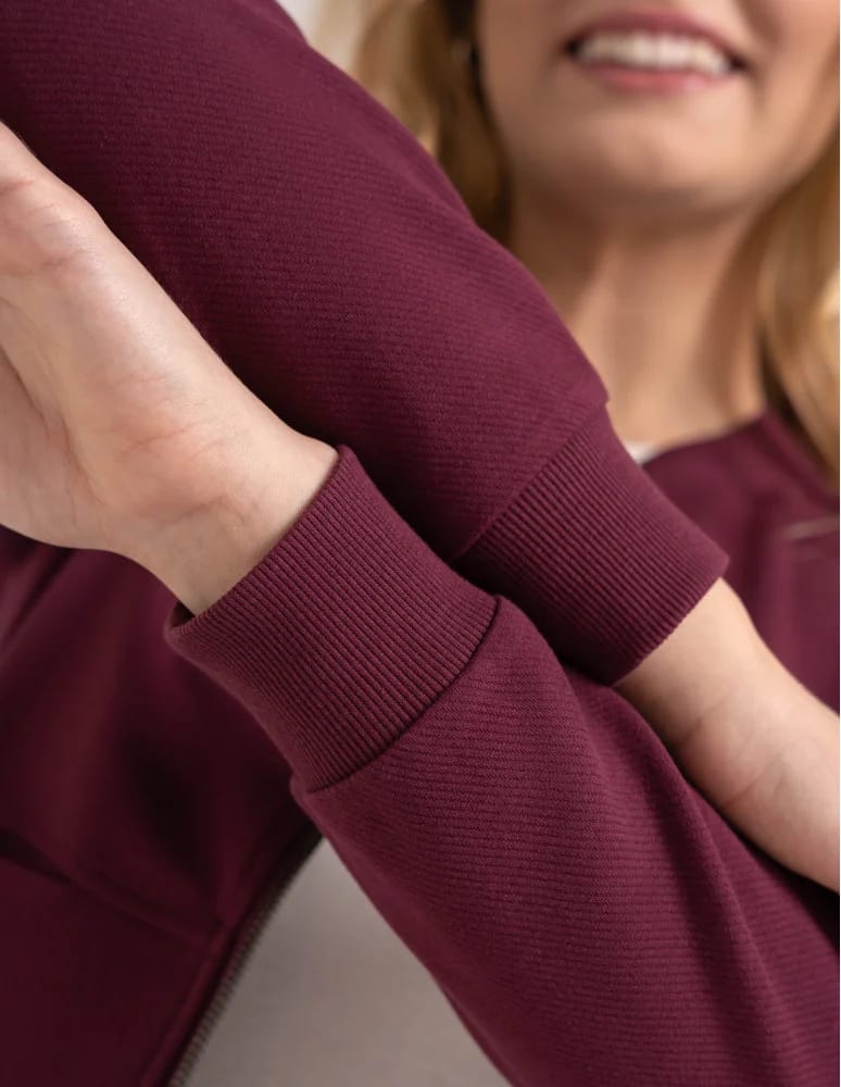 Bluzy damskie - Wygodna bluza damska rozpinana bawełniana z kieszeniami BORDOWY  - produkt moraj.pl 2