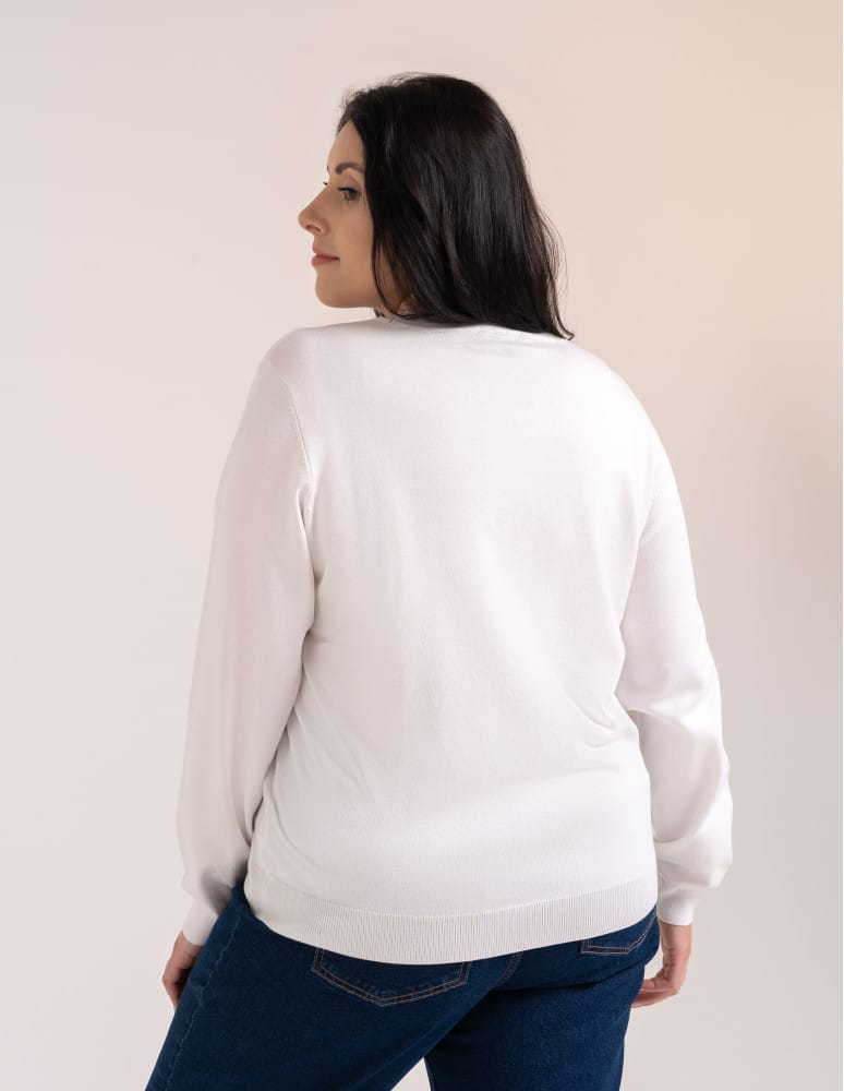 Swetry - Wiskozowy sweter damski z cekinowym dekoltem BIAŁY  - produkt moraj.pl 7