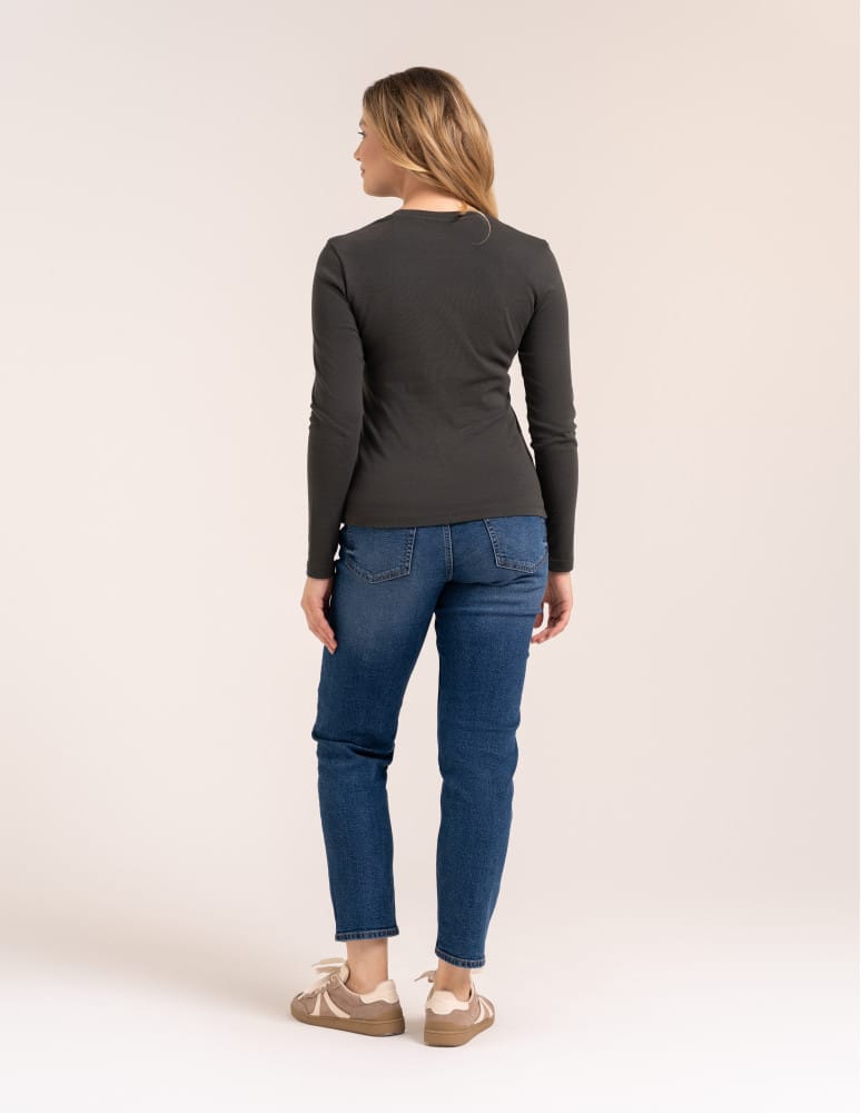Bluzki z długim rękawem - Bawełniana bluzka damska gładka longsleeve z długim rękawem BRĄZOWY  - produkt moraj.pl 5