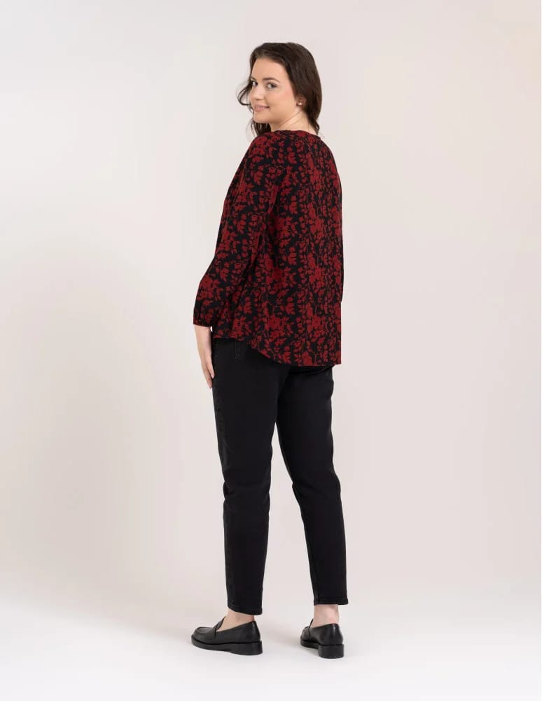 Bluzki z długim rękawem - Bluzka damska elegancka z naturalnej wiskozy o kroju oversize WZÓR 1  - produkt moraj.pl 5