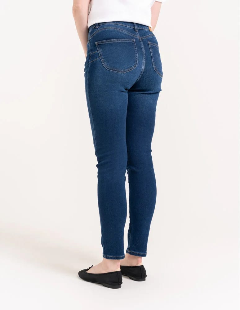 Jeansy - Wygodne jeansy damskie Slim Fit elastyczne skinny dopasowane CIEMNY NIEBIESKI  - produkt moraj.pl 7