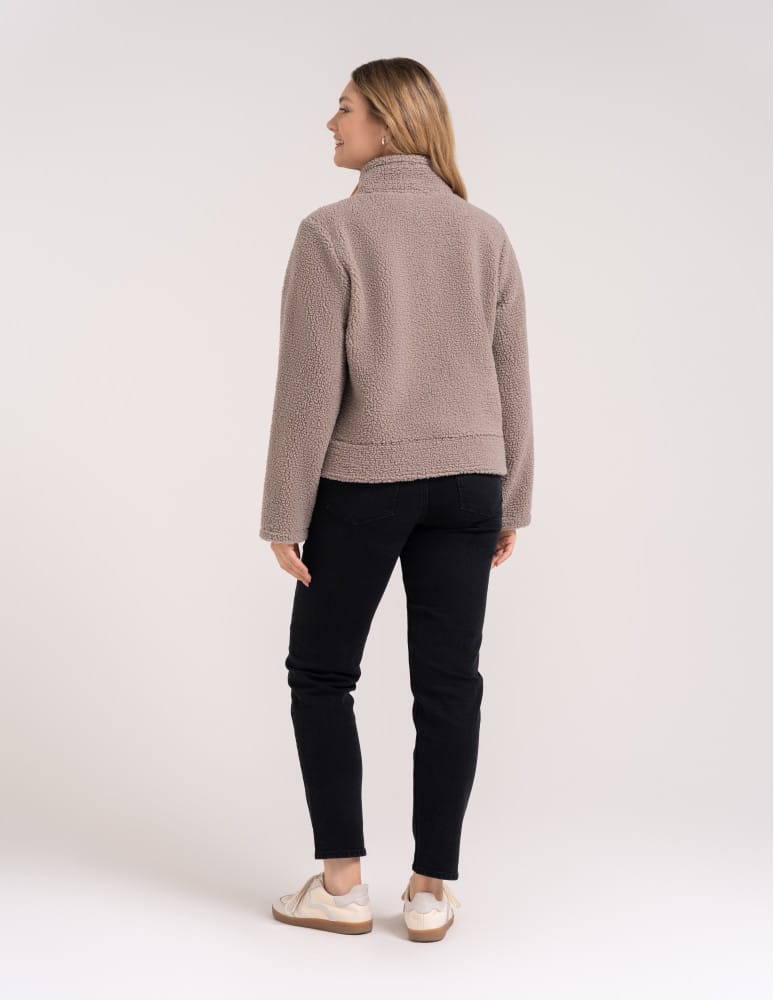 Kurtki damskie - Bluza polarowa damska sherpa baranek o kroju boxy ze stójką i kieszeniami BEŻOWY  - produkt moraj.pl 10