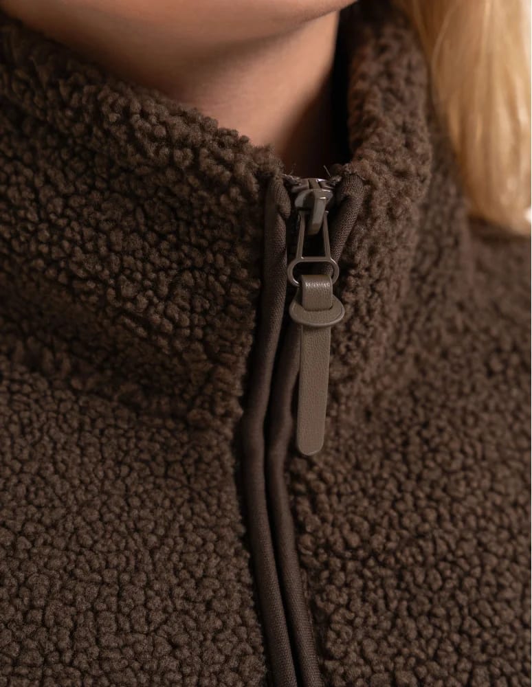 Kurtki damskie - Bluza polarowa damska sherpa baranek o kroju boxy ze stójką i kieszeniami BRĄZOWY - produkt moraj.pl 5