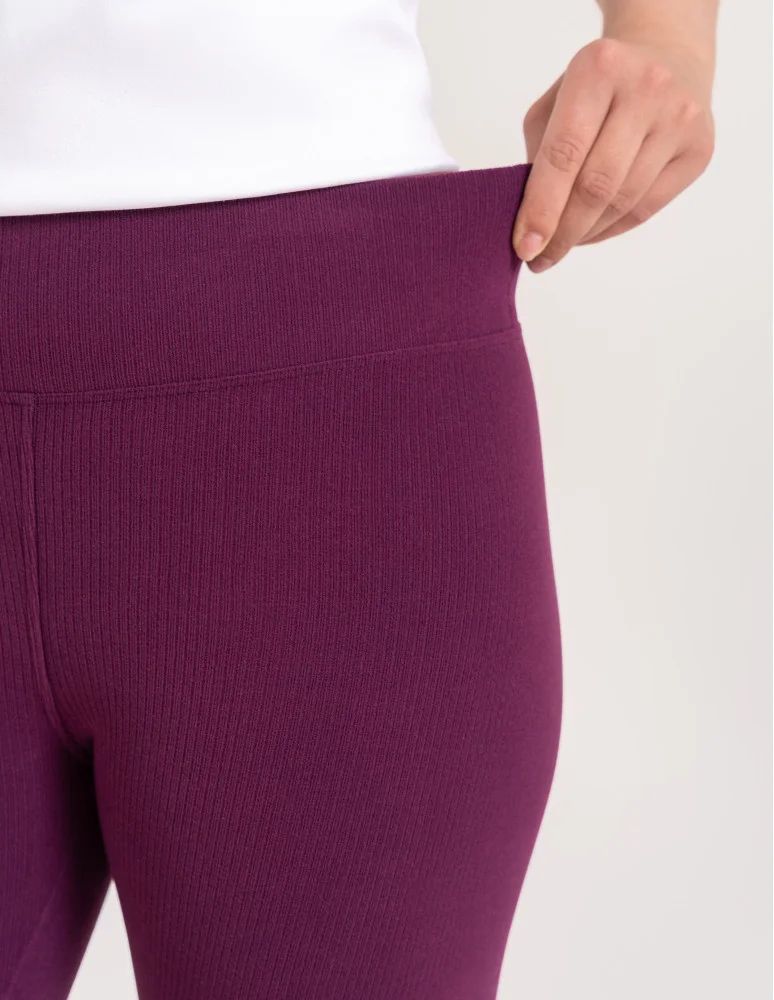 Legginsy damskie - Wygodne legginsy damskie prążkowane z wysokim stanem bezuciskowe FIOLETOWY - produkt moraj.pl 2
