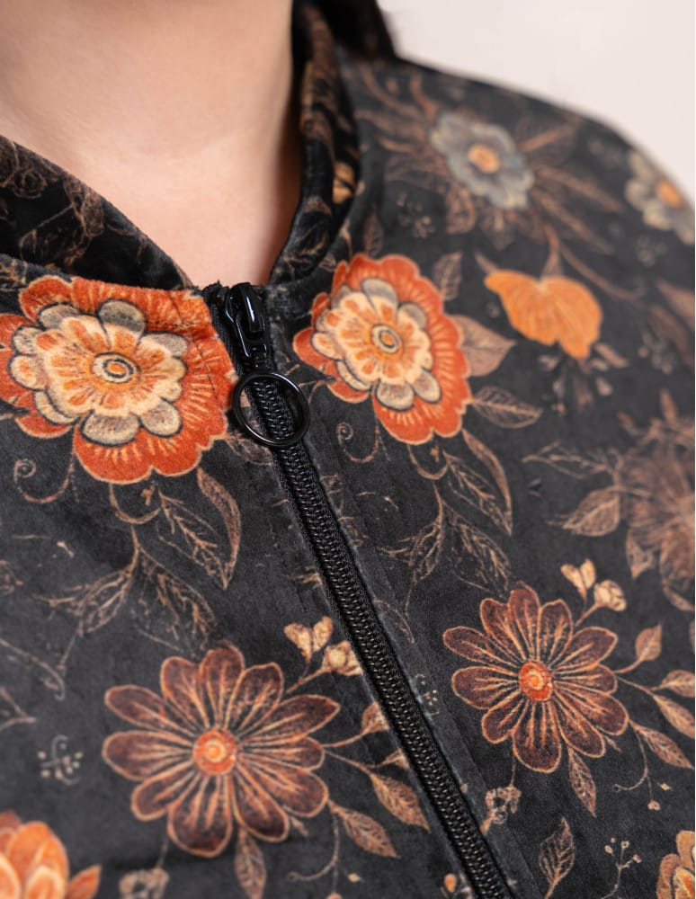 Bluzy damskie - Bluza welurowa damska rozpinana bomberka w kwiatowy print WZÓR 1  - produkt moraj.pl 6