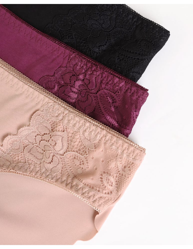 Majtki figi - Majtki damskie figi bikini z koronkowymi wstawkami zestaw 3-pak WIELOKOLOROWY  - produkt moraj.pl 2