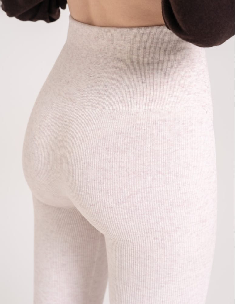 Legginsy ocieplane - Damskie legginsy modelujące z wysokim stanem i wiskozą w prążek KREMOWY  - produkt moraj.pl 2