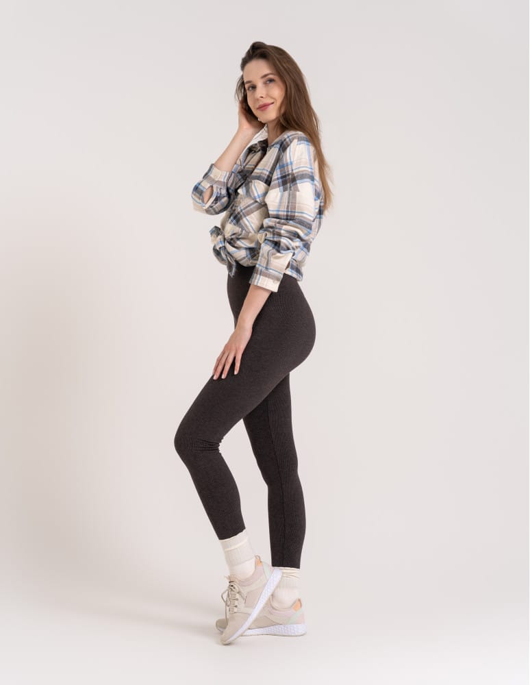 Legginsy ocieplane - Damskie legginsy modelujące z wysokim stanem i wiskozą w prążek BRĄZOWY  - produkt moraj.pl 4