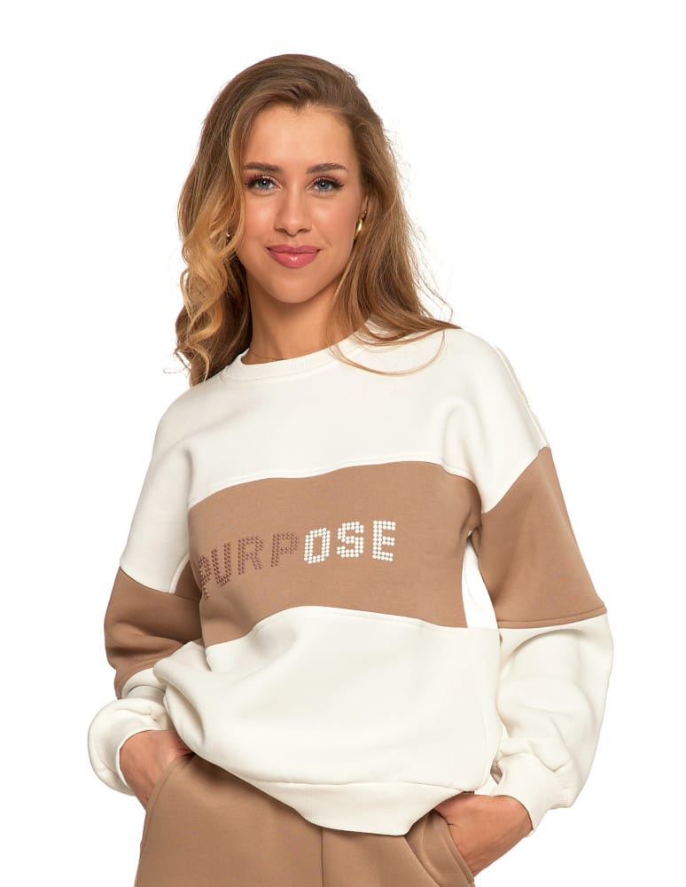 Bluzy damskie - Damska bluza luźna ocieplana z napisem BEŻOWY - produkt moraj.pl 1