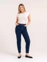 Damskie spodnie jeansowe mom fit GRANATOWY