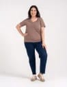 Koszulka damska bawełna Premium T-shirt dekolt w serek CIEMNY BEŻOWY