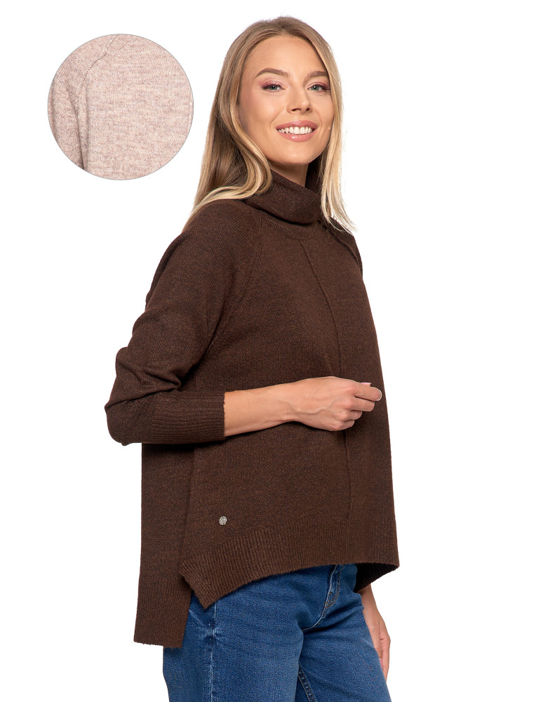 Sweter damski z golfem i wydłużonym tyłem (Kolor: BEŻOWY - Rozmiar: 2XL/3XL)