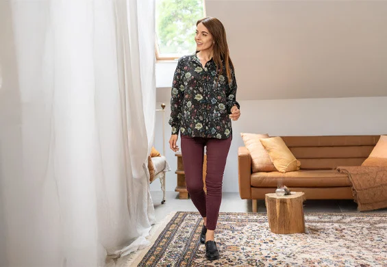 Czy przylegające spodnie nadal są modne? Trendy, stylizacje i porady modowe Czy przylegające spodnie nadal są modne? Trendy, stylizacje i porady modowe